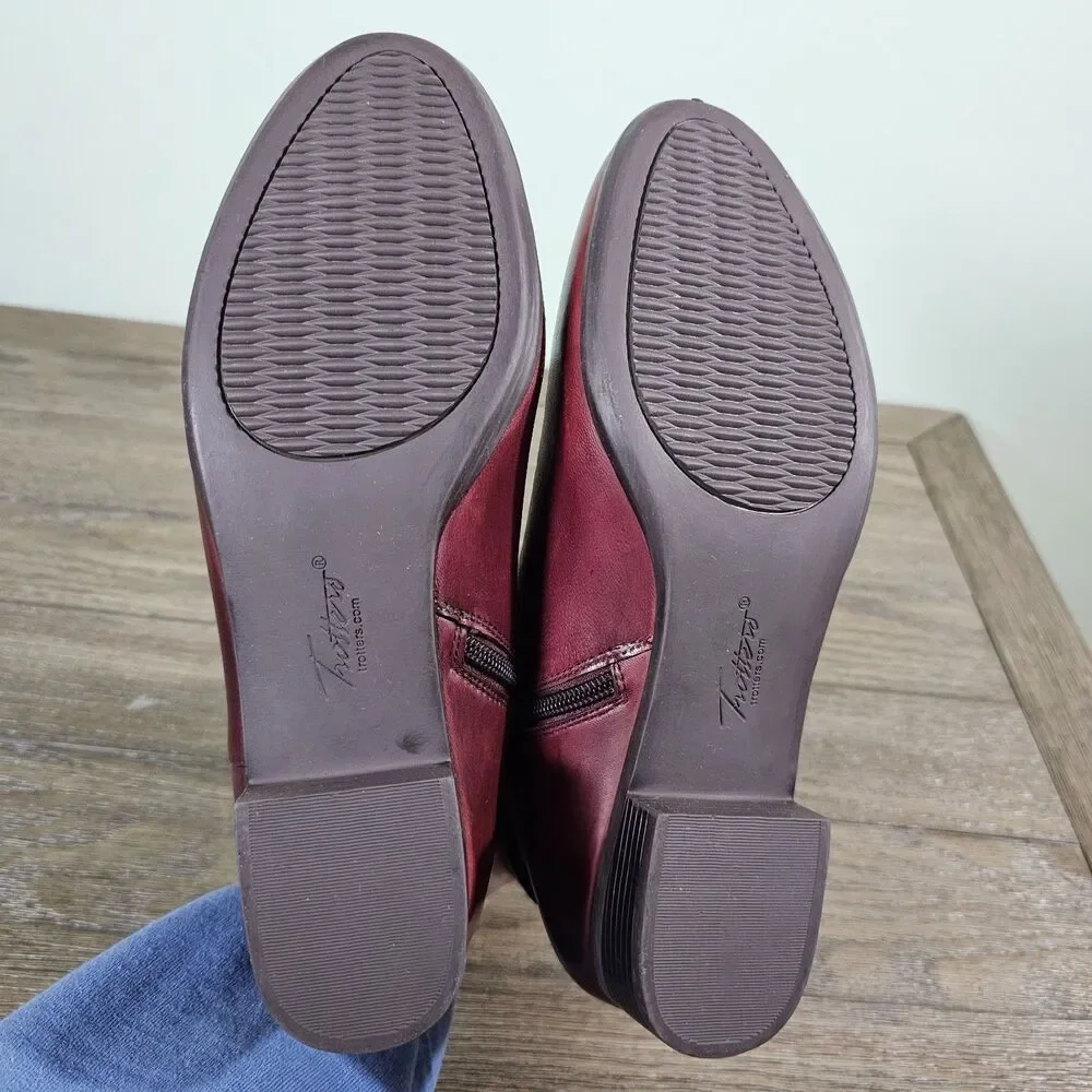 Trotters Melody Ankle‎ Boots Dark Red Women's Size 9.5 Buckle Detail Heel Zip